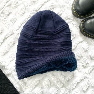 NWOT Navy Blue Fur Lined Winter Beanie Warm Knitted Hat
